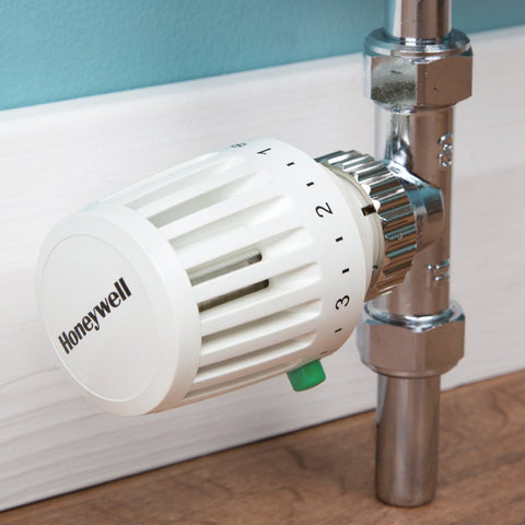 Honeywell Valencia Trad TRV + Lockshield 15mm Straight